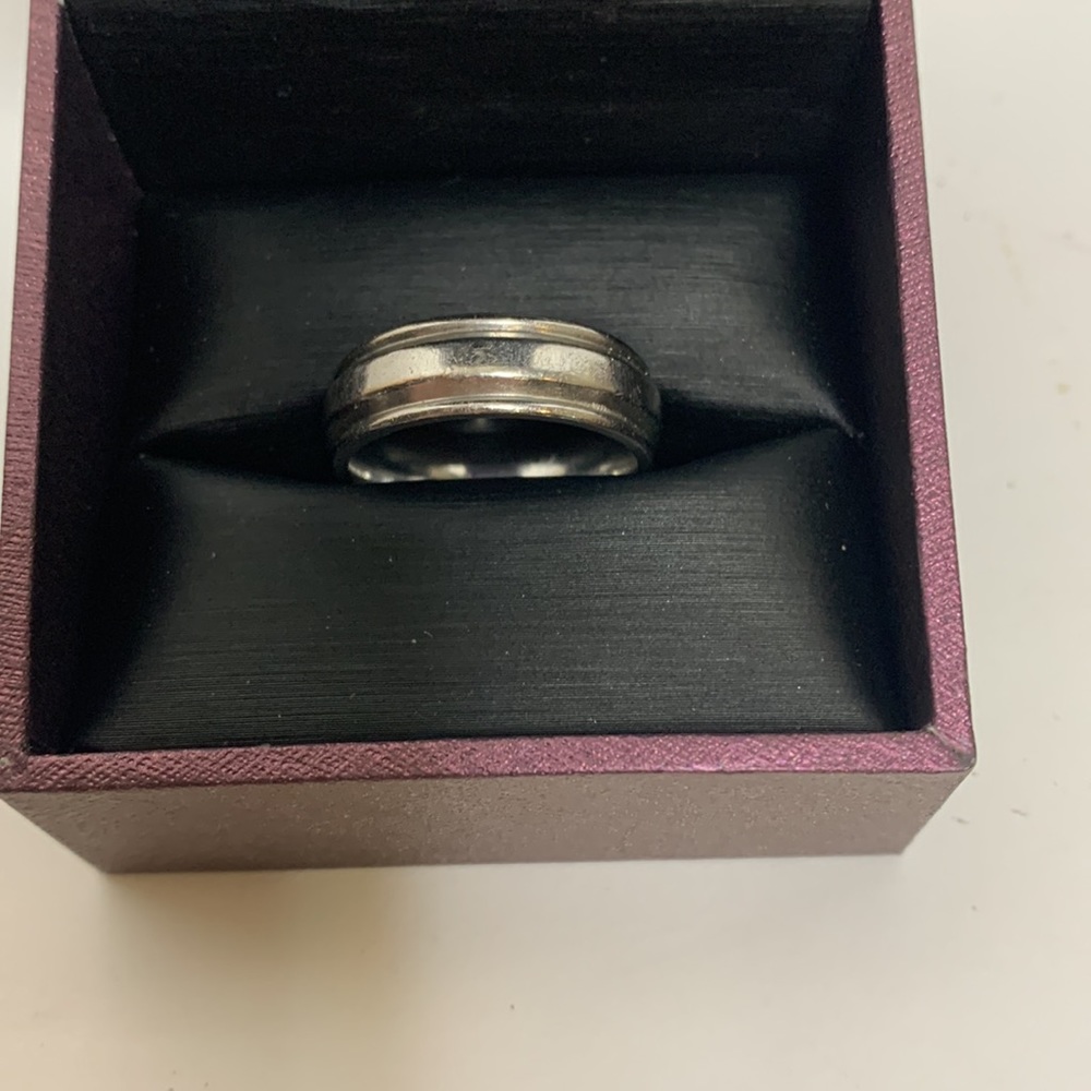 Gordon’s Jewelers | Silver Simple Mens Steel Ring | Engagement Wedding Promise - Picture 4 of 6